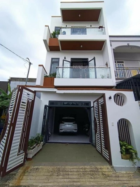 Bán nhà 4 tầng khu phân lô tại Đường Võ Văn Hát, Phường Long Phước, Quận 9, Hồ Chí Minh